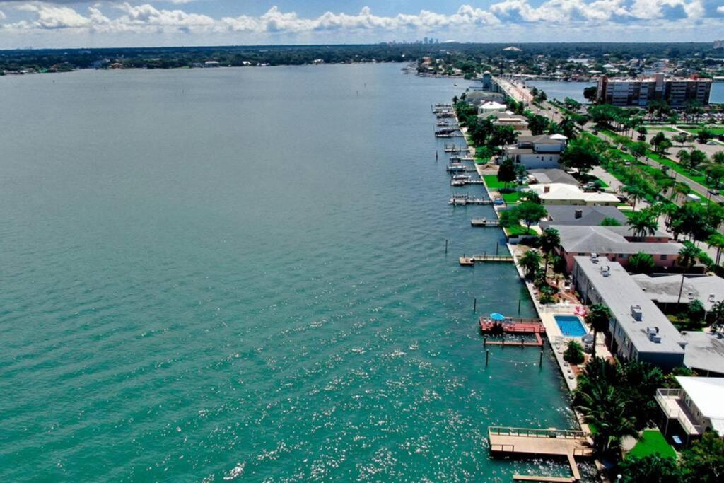 Appartamento 102-Tiny Treasure-Waterfront With Heated Pool St. Pete Beach Esterno foto